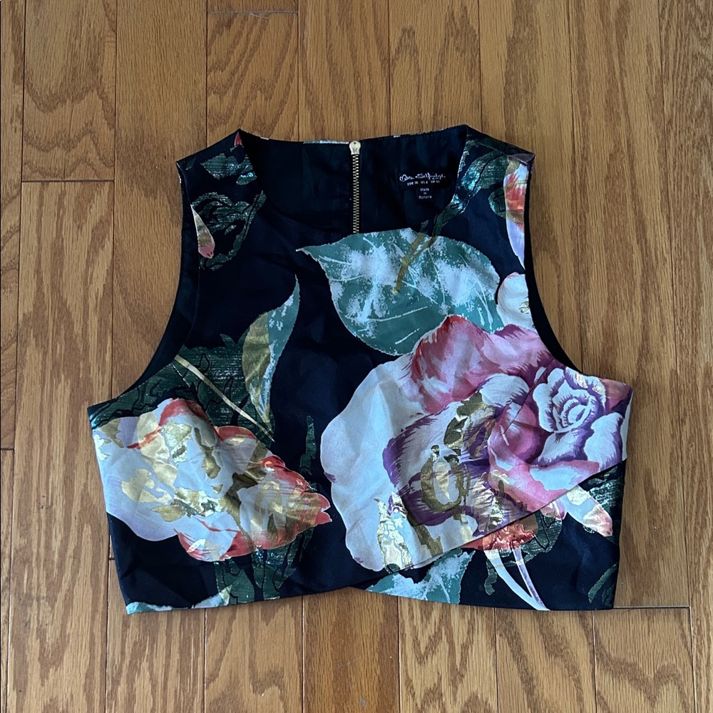 Miss Selfridge Black and Pink Floral Crop Top